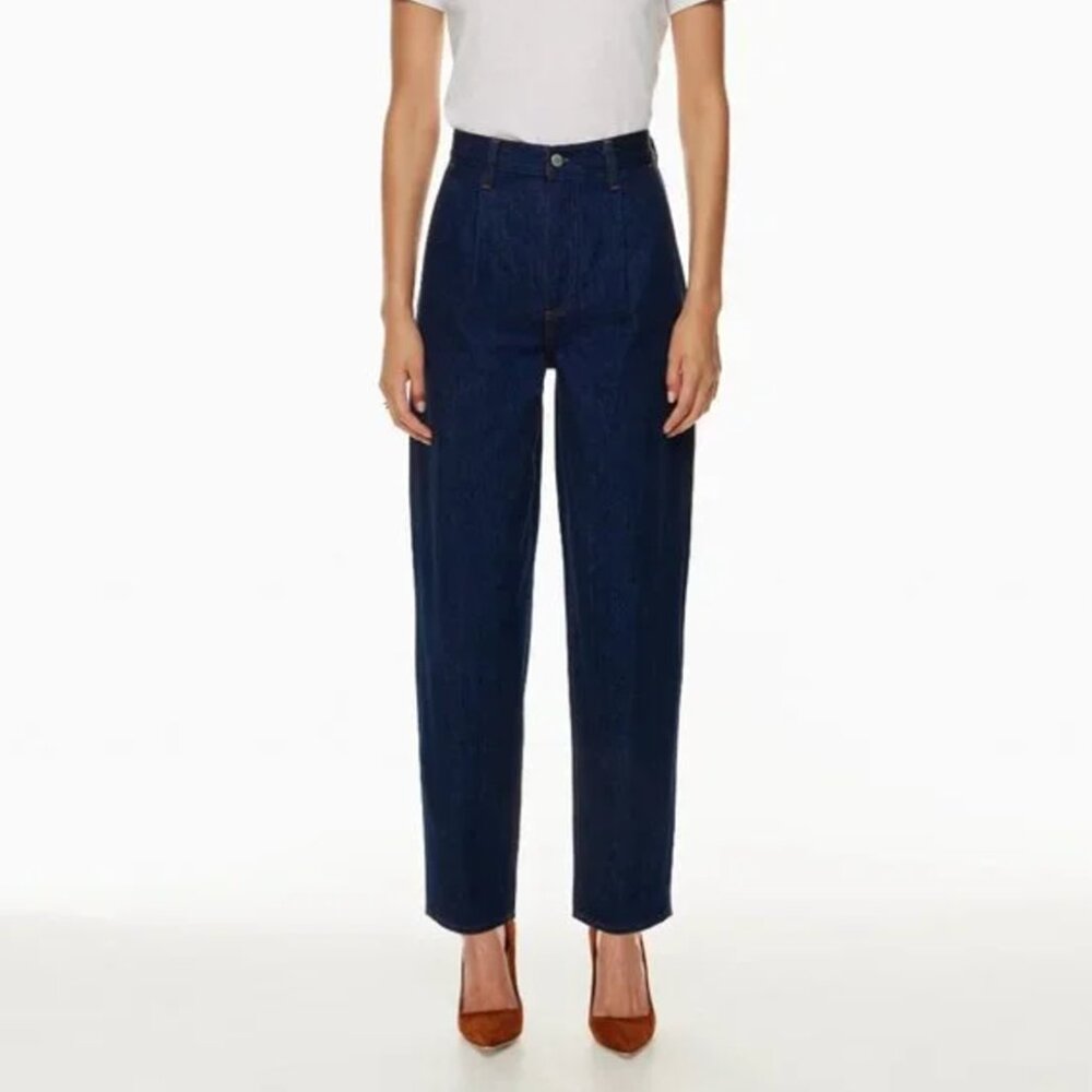 BNWOT Aritzia Denim Forum Luanne High Rise Tapered Pleated Jean Dark Indigo Wash